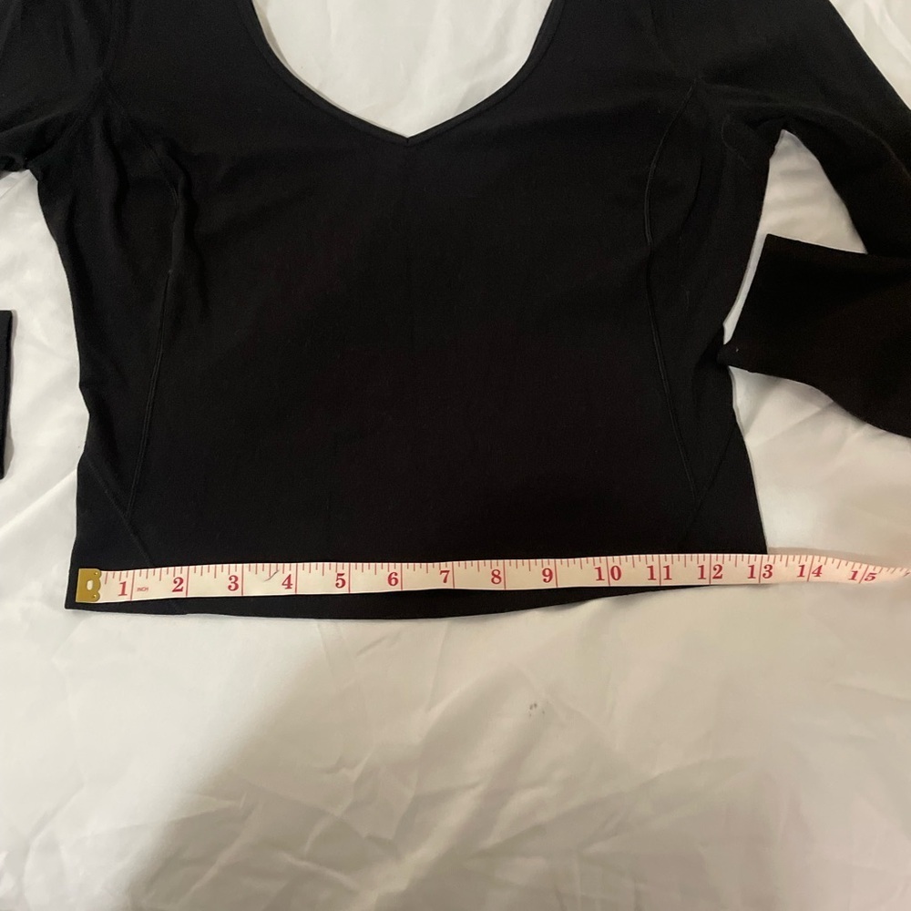 Lululemon Women's Black V-Neck Top - Picture 13 of 16